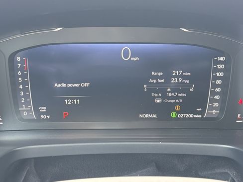 Used 2025 Honda Pilot Elite image 21