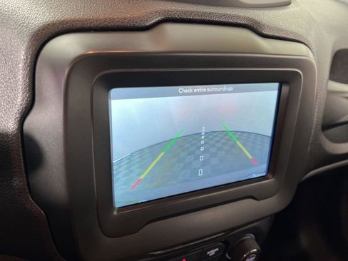 Used 2020 Jeep Renegade Latitude image 28