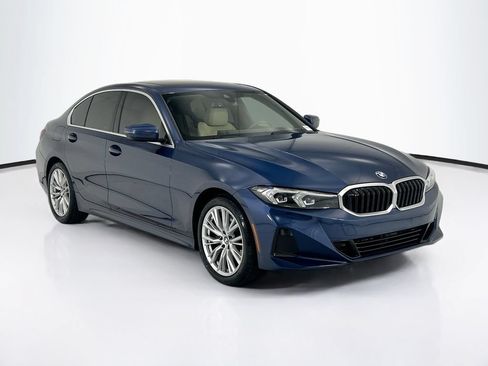 Used 2024 BMW 330i Sedan w/ Convenience Package RWD image 3