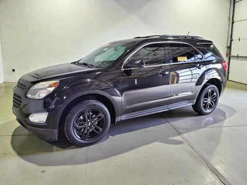 Used 2017 Chevrolet Equinox LT w/ Midnight Edition image 17