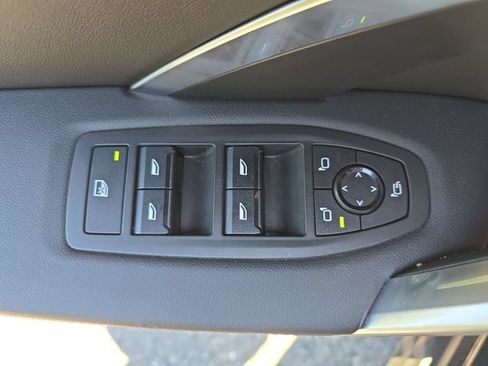 Used 2025 BMW X2 xDrive28i AWD/4WD image 33