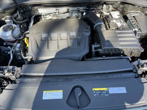 Certified 2025 Audi Q3 2.0T Premium Plus w/ Premium Plus Package image 36