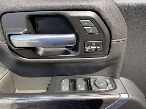 Used 2020 Chevrolet Silverado 2500 LTZ w/ LTZ Premium Package AWD/4WD image 19