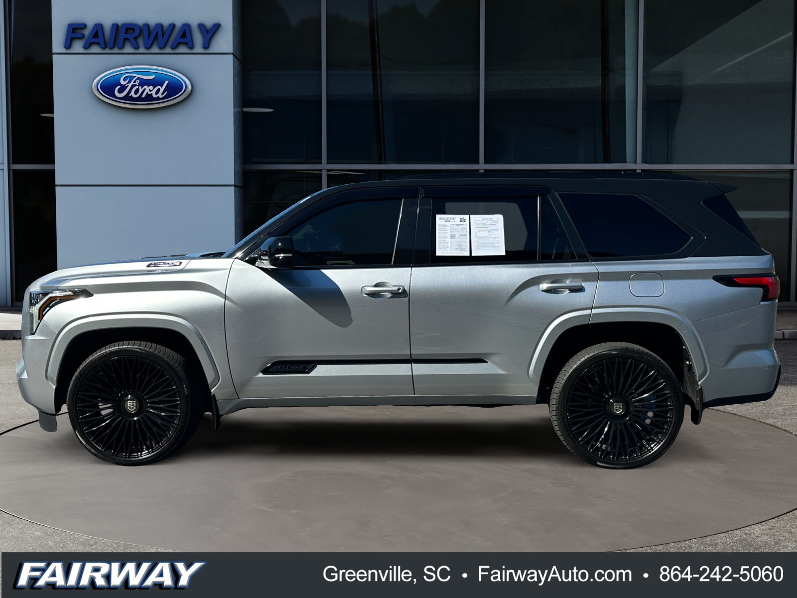 Used 2025 Toyota Sequoia Capstone AWD/4WD image 8