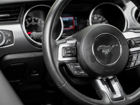Used 2022 Ford Mustang GT RWD image 24