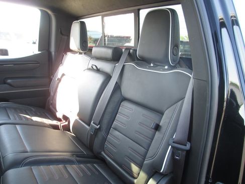 Used 2023 GMC Sierra 1500 AT4X AWD/4WD image 26
