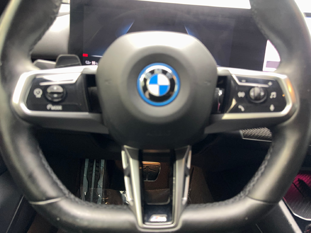 Used 2024 BMW i5 eDrive40i w/ M Sport Package RWD image 60