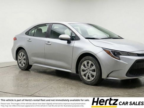 Used 2025 Toyota Corolla LE image 1