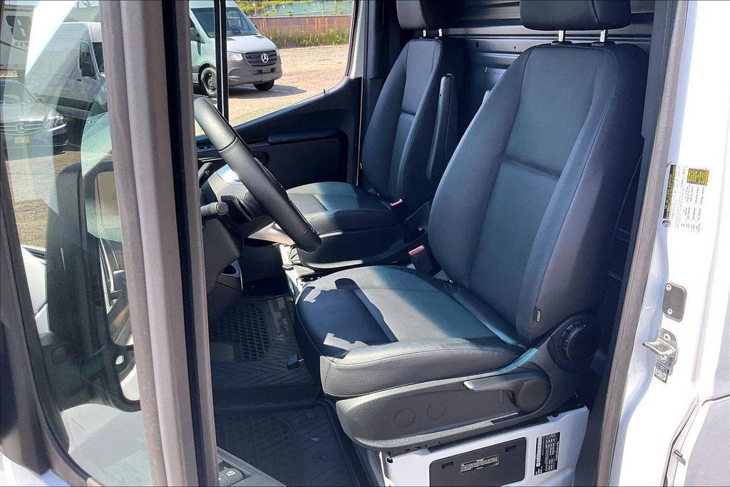Used 2026 Mercedes-Benz Sprinter 3500 image 16