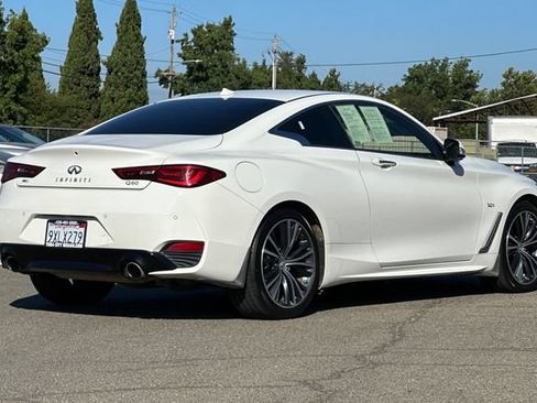 Used 2018 INFINITI Q60 3.0t Luxe w/ Sensory Package 3.0T Luxe AWD/4WD image 4
