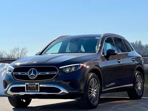 Certified 2026 Mercedes-Benz GLC 300 4MATIC image 4