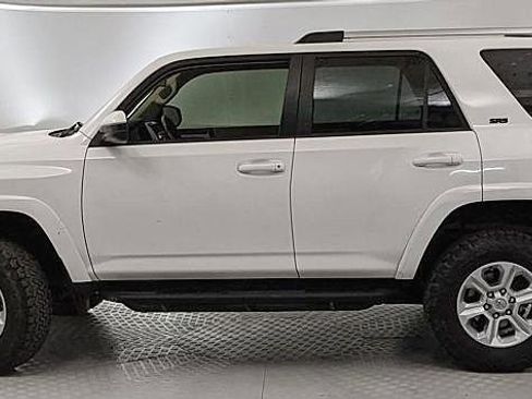 Used 2019 Toyota 4Runner SR5 image 5