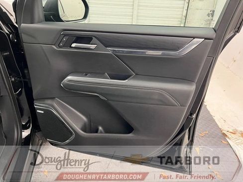 Used 2025 GMC Acadia Elevation FWD image 44