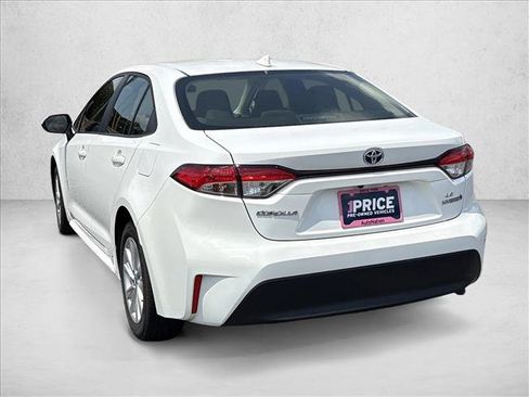 Certified 2024 Toyota Corolla LE w/ LE Convenience Package FWD image 7