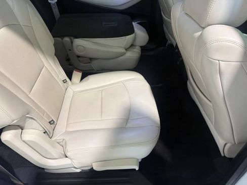 Used 2024 Buick Enclave Essence FWD image 30