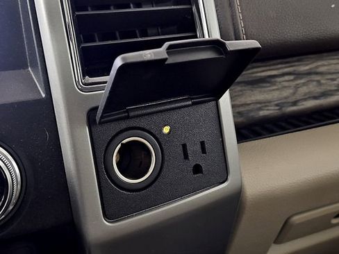 Used 2018 Ford F150 Lariat w/ Equipment Group 502A Luxury image 28