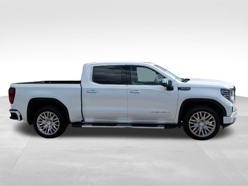 Used 2022 GMC Sierra 1500 Denali AWD/4WD image 4