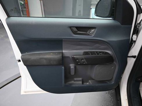 Used 2022 Ford Maverick XL image 12