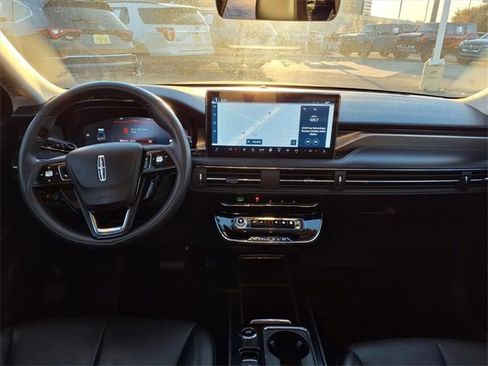 Certified 2023 Lincoln Corsair Reserve w/ Equipment Group 201A image 4