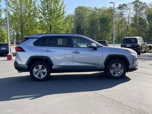 Used 2024 Toyota RAV4 XLE FWD image 6