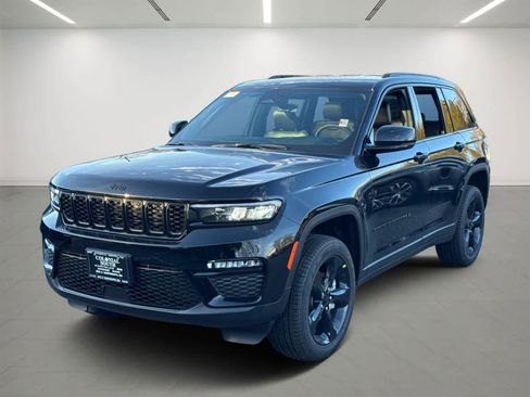 New 2025 Jeep Grand Cherokee Limited w/ Black Appearance Package image 1