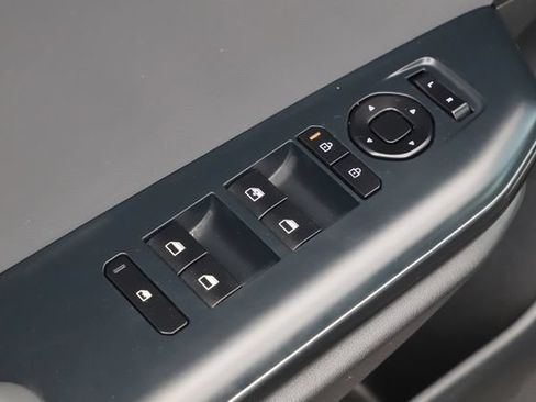 Used 2025 Kia K4 FWD image 17
