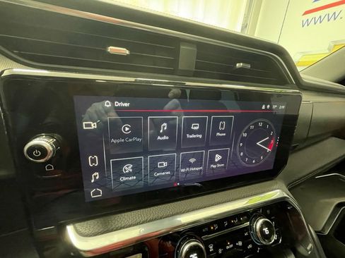 Used 2024 GMC Sierra 2500 Denali w/ Denali Reserve Package AWD/4WD image 24
