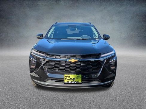 New 2026 Chevrolet Trax LT w/ Driver Confidence Package image 9