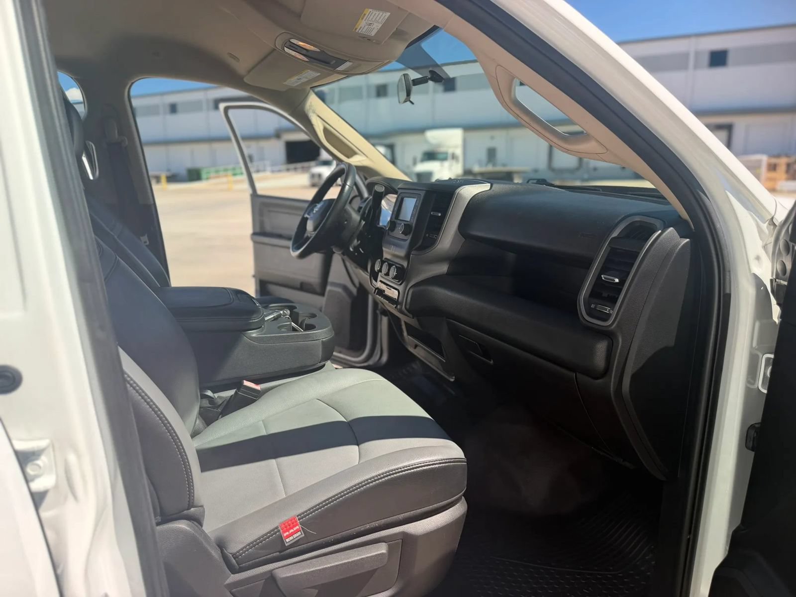 Used 2020 RAM 3500 Tradesman RWD image 24
