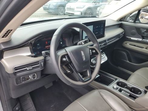 Certified 2023 Lincoln Corsair AWD w/ Equipment Group 101A image 11