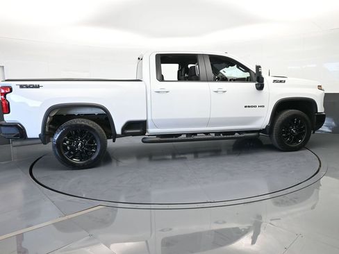 Used 2025 Chevrolet Silverado 2500 LT w/ Trail Boss Package image 7