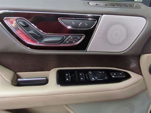 Certified 2023 Lincoln Navigator Reserve image 13