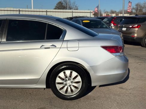 Used 2010 Honda Accord LX image 17