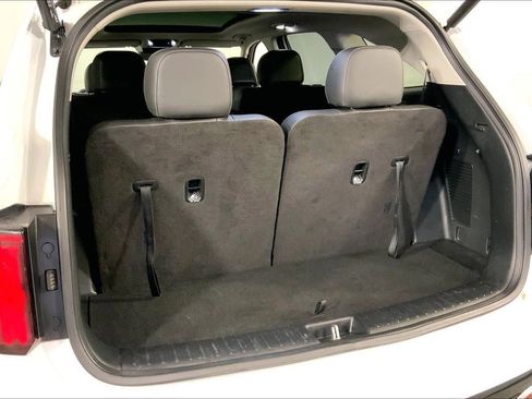 Certified 2023 Kia Sorento SX image 4