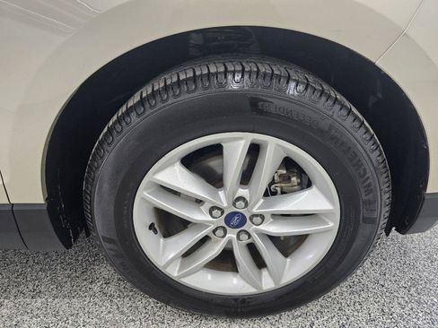 Used 2017 Ford Edge SEL w/ Equipment Group 201A FWD image 32