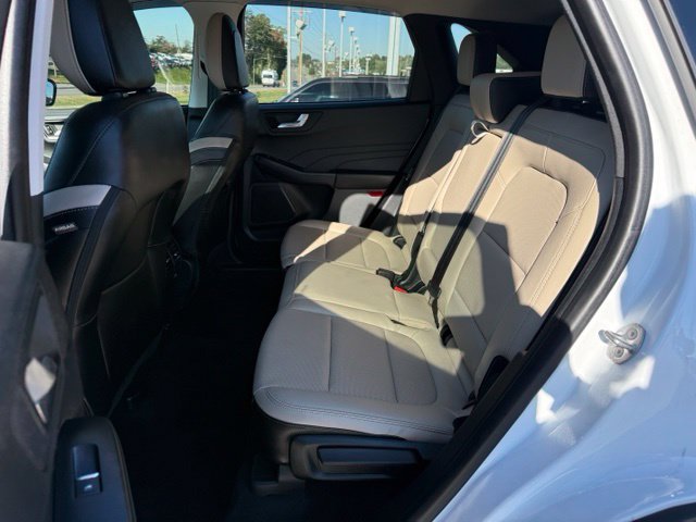 Used 2022 Ford Escape SEL FWD image 10