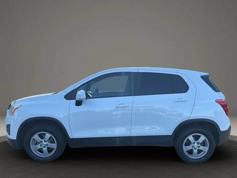Used 2016 Chevrolet Trax LS AWD/4WD image 2