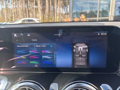 Used 2024 Mercedes-Benz GLB 250 GLB 250 image 33