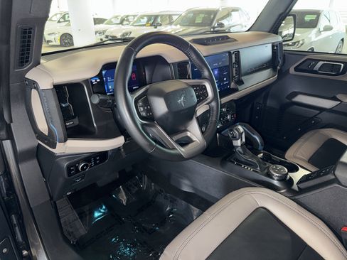 Used 2023 Ford Bronco Wildtrak AWD/4WD image 20
