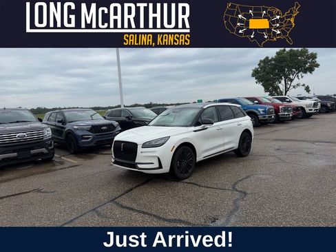 Used 2023 Lincoln Corsair AWD w/ Equipment Group 101A image 1