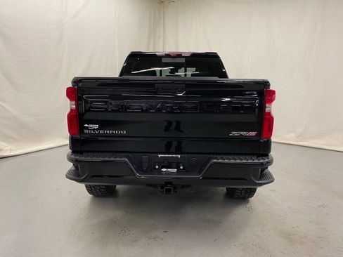 Used 2024 Chevrolet Silverado 1500 ZR2 w/ Technology Package AWD/4WD image 7