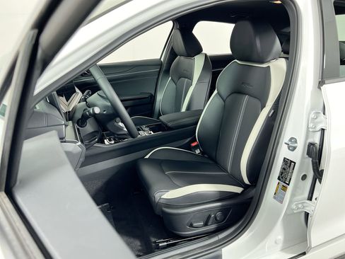 New 2026 Kia K5 EX image 14