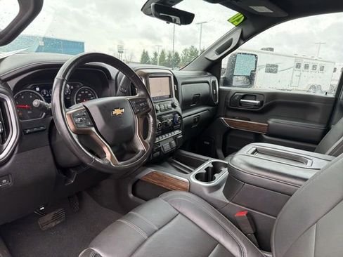 Used 2020 Chevrolet Silverado 2500 High Country w/ Technology Package image 15