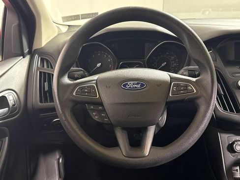 Used 2016 Ford Focus SE FWD image 24