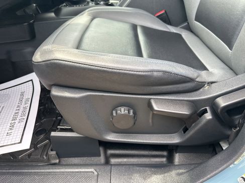 Used 2022 Ford Bronco Black Diamond image 11