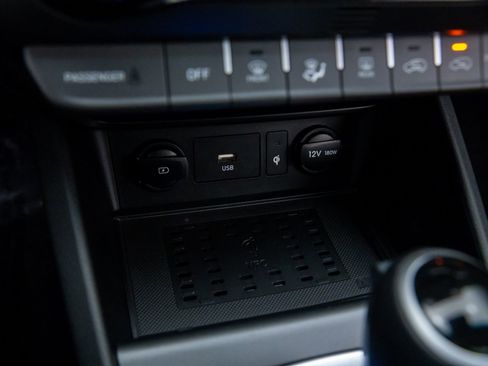 Used 2022 Hyundai Kona SEL w/ Convenience Package image 19