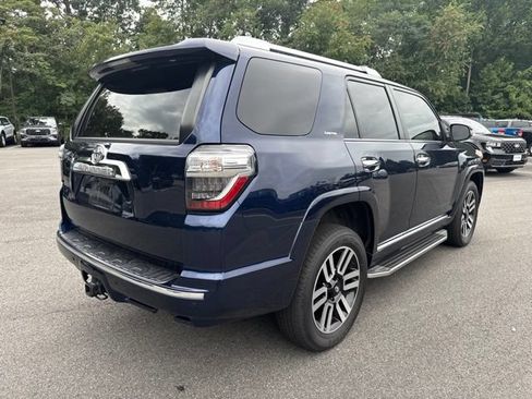 Used 2022 Toyota 4Runner Limited AWD/4WD image 5