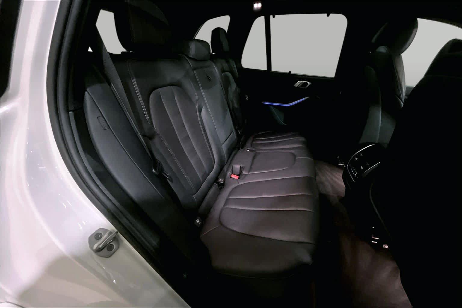 Used 2022 BMW X5 xDrive40i AWD/4WD image 19