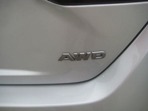 Used 2024 Nissan Altima 2.5 SV AWD/4WD image 7