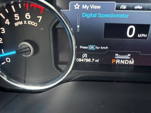 Used 2019 Ford F150 Platinum w/ Technology Package image 40